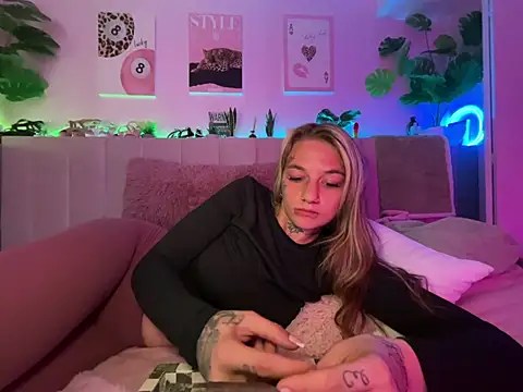 chloetease online show from June 10, 4:23 am