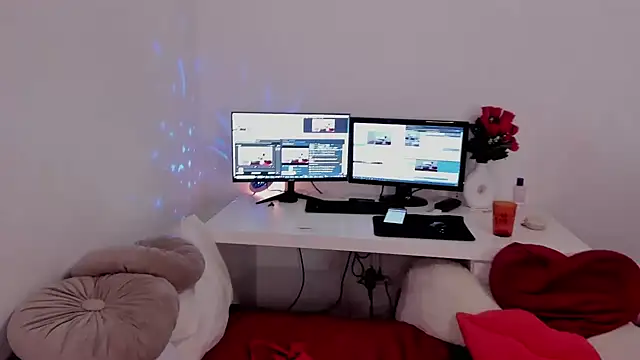 aryahunt1 online show from September 15, 10:04 am