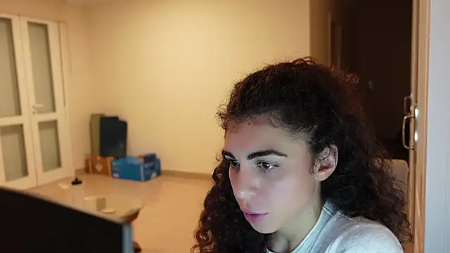 lady ana  online show from November 26, 9:05 pm