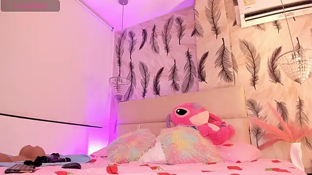 Snapshot of Vivi_prinncess chatting on October 30, 11:49 pm Vivi prinncess online show from October 30, 11:49 pm