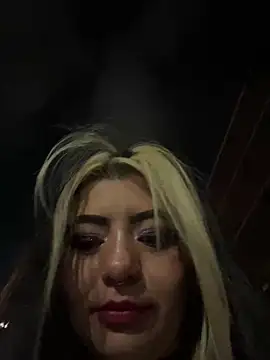 Snapshot of Sammysammy_ chatting on December 8, 8:09 am Sammysammy online show from December 8, 8:09 am