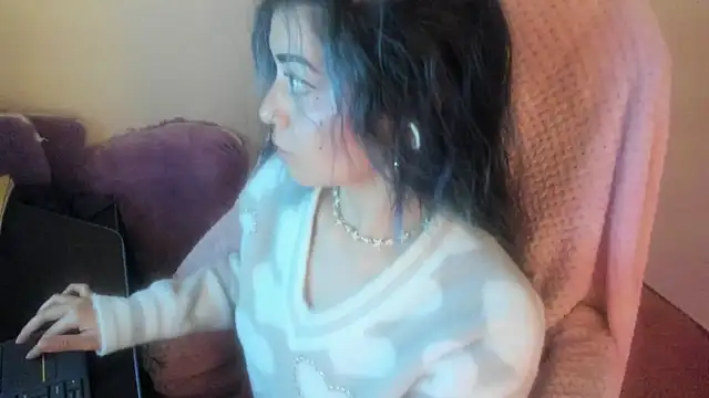 Sammysammy  online show from May 2, 9:14 am