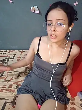 Snapshot of NinaSweet2 chatting on October 27, 4:16 am NinaSweet2 online show from October 27, 4:16 am
