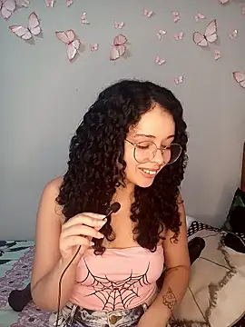 Snapshot of NinaSweet2 chatting on January 11, 4:50 am NinaSweet2 online show from January 11, 4:50 am