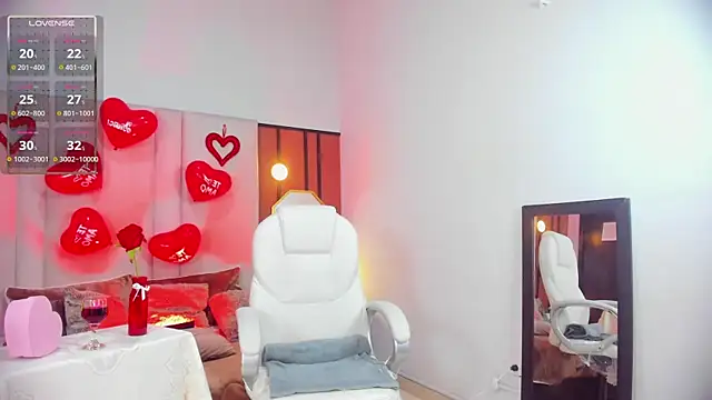 GraceElizabeth  online show from February 14, 9:32 pm