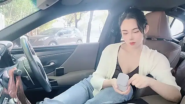 Snapshot of orla2021 chatting on December 3, 12:24 am orla2021 online show from December 3, 12:24 am