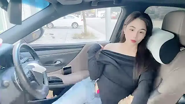 Snapshot of orla2021 chatting on November 13, 1:04 am orla2021 online show from November 13, 1:04 am