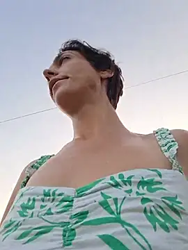 JoLeNe27 online show from July 19, 4:05 am
