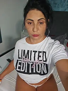 charrlote love online show from August 6, 1:46 pm
