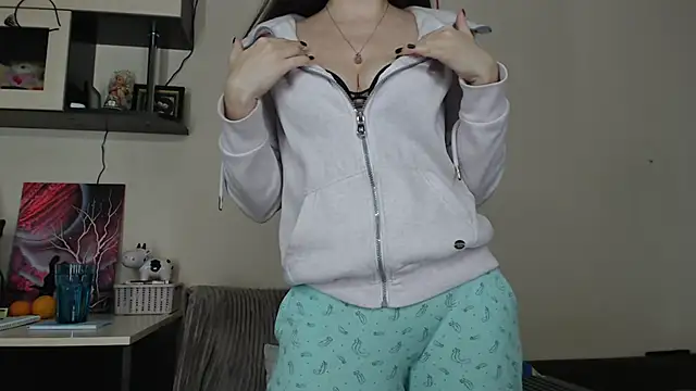 Snapshot of SugarTati chatting on December 19, 8:49 pm SugarTati online show from December 19, 8:49 pm