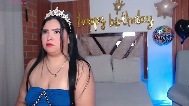 AGATHAA WHITE online show from February 28, 10:27 am