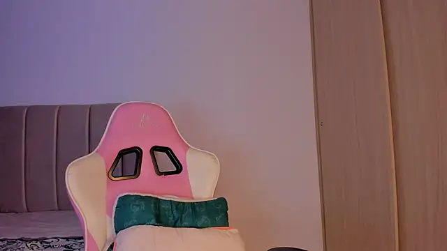 isa bunny online show from September 24, 2:59 am