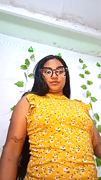 shayna all online show from November 12, 6:19 pm