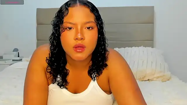 Snapshot of Dephne__ chatting on March 17, 11:31 am Dephne online show from March 17, 11:31 am