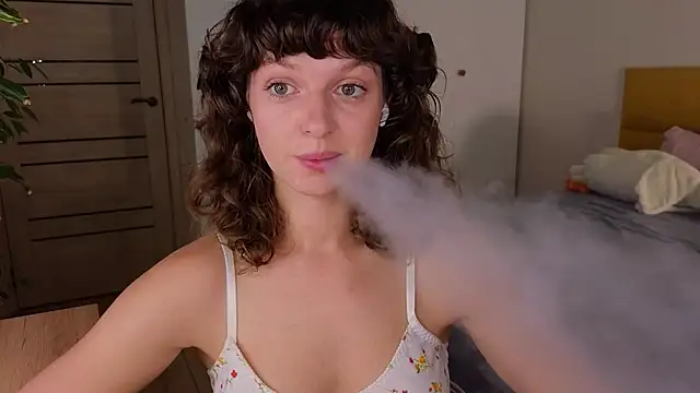 AliceKingsleigh online show from July 31, 7:52 am