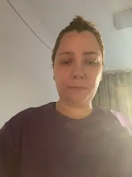 Snapshot of Patriciamoura69 chatting on August 4, 8:22 pm Patriciamoura69 online show from August 4, 8:22 pm