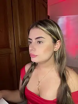 Snapshot of Miss_valeriaa chatting on December 17, 8:59 pm Miss valeriaa online show from December 17, 8:59 pm