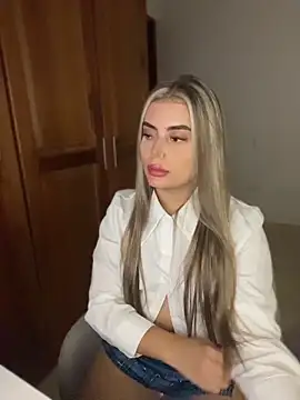 Miss valeriaa online show from May 4, 11:45 pm