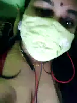 Snapshot of Sheela-Bhabi chatting on December 14, 10:50 pm Sheela-Bhabi online show from December 14, 10:50 pm