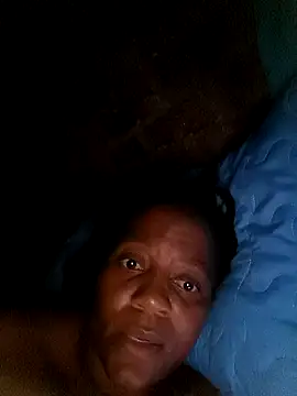 Snapshot of Galcraze chatting on February 14, 1:23 am Galcraze online show from February 14, 1:23 am