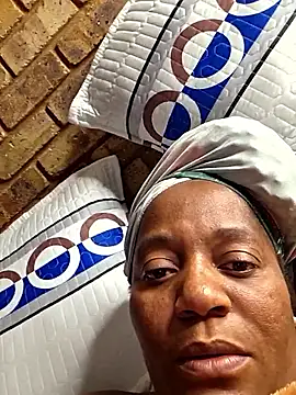 Snapshot of Galcraze chatting on September 22, 1:29 am Galcraze online show from September 22, 1:29 am