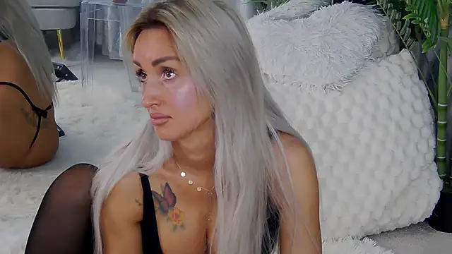 IsabelleEthan online show from June 8, 1:09 am