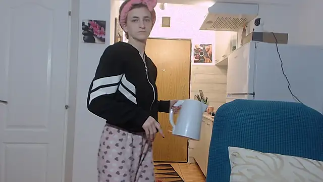 simyhvn online show from March 1, 5:09 am