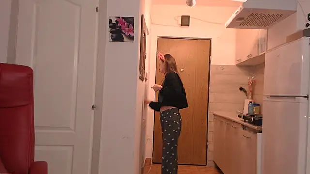 simyhvn online show from February 27, 5:40 am