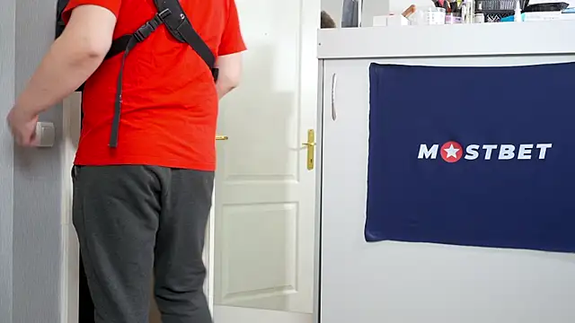 foxeslovefoxes online show from December 21, 2:58 pm