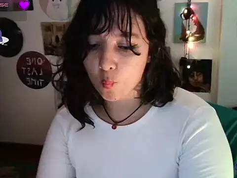 soynanabela28 online show from March 3, 10:42 pm