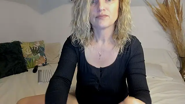 Jadore able online show from March 1, 3:08 am