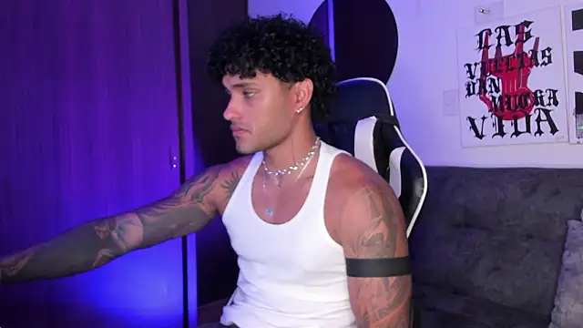 Alessandro Vanni online show from March 13, 1:34 am