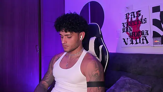 Alessandro Vanni online show from April 23, 2:02 am