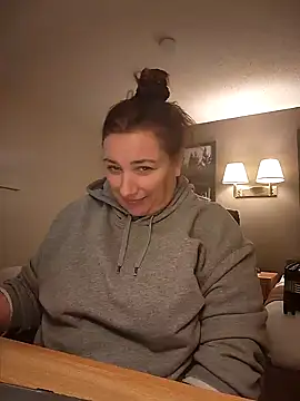 Snapshot of Canadian_BBW chatting on December 3, 12:13 am Canadian BBW online show from December 3, 12:13 am