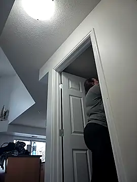 Snapshot of Canadian_BBW chatting on February 11, 11:22 pm Canadian BBW online show from February 11, 11:22 pm