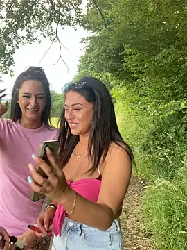 joanaelaa online show from June 19, 4:44 pm