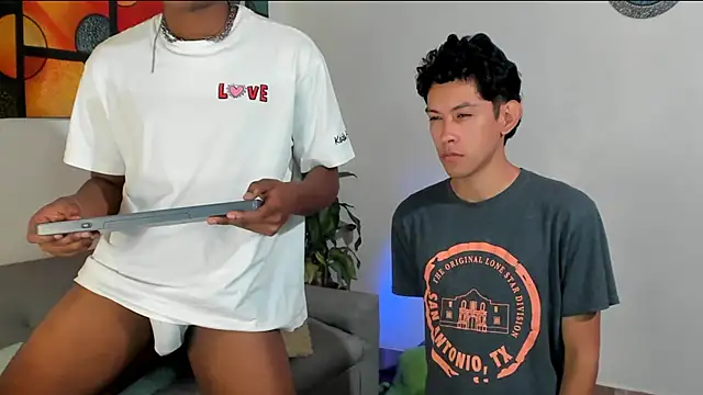 Snapshot of CrissBrownxxx chatting on September 13, 1:16 am CrissBrownxxx online show from September 13, 1:16 am