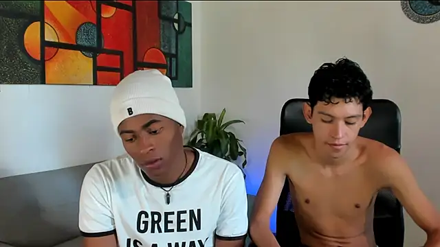 Snapshot of CrissBrownxxx chatting on September 13, 7:02 pm CrissBrownxxx online show from September 13, 7:02 pm