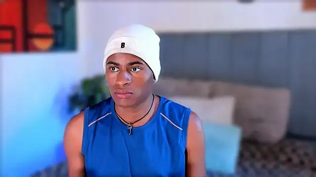 Snapshot of CrissBrownxxx chatting on October 7, 8:28 pm CrissBrownxxx online show from October 7, 8:28 pm