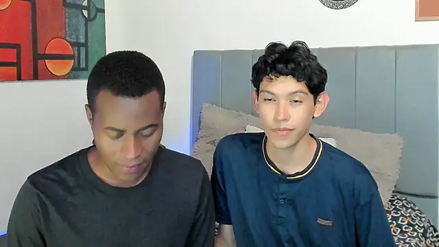 Snapshot of CrissBrownxxx chatting on October 15, 2:01 am CrissBrownxxx online show from October 15, 2:01 am