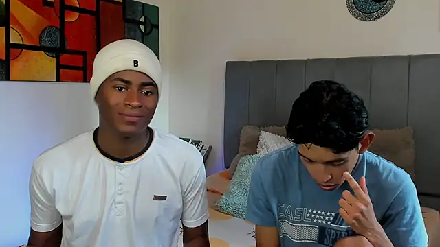 Snapshot of CrissBrownxxx chatting on November 17, 6:24 pm CrissBrownxxx online show from November 17, 6:24 pm