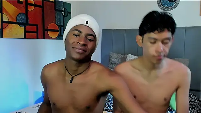 Snapshot of CrissBrownxxx chatting on November 18, 6:23 pm CrissBrownxxx online show from November 18, 6:23 pm