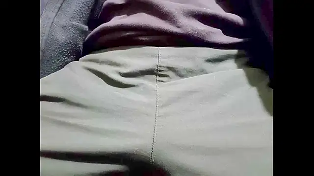 hairyuncut00 online show from January 20, 9:43 pm