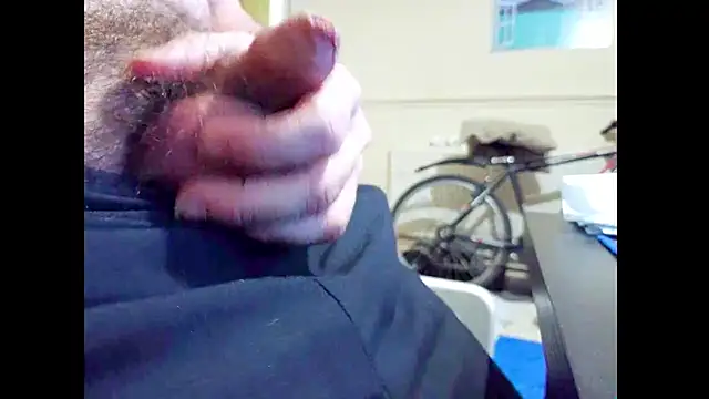 hairyuncut00 online show from July 19, 4:54 pm