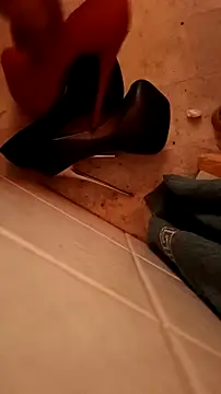 Snapshot of Misspadrona88 chatting on November 19, 10:32 pm Misspadrona88 online show from November 19, 10:32 pm