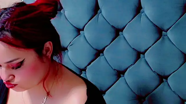 Imannejulienne online show from September 14, 12:32 am