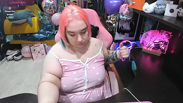 Softie Sofy online show from March 6, 3:47 am