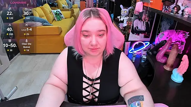 Softie Sofy online show from June 13, 2:42 am
