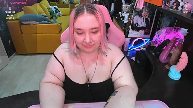 Softie Sofy online show from June 27, 3:44 am
