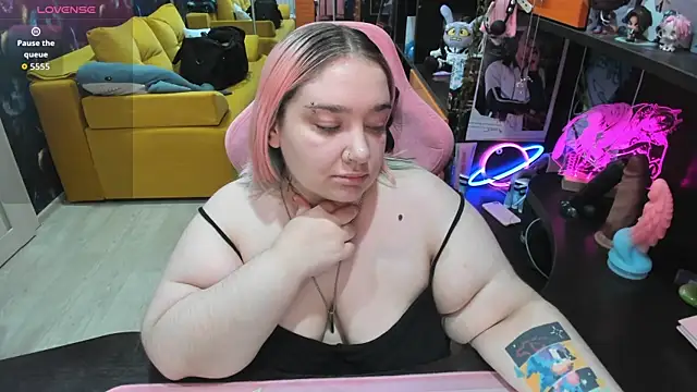 Softie Sofy online show from July 9, 12:15 am
